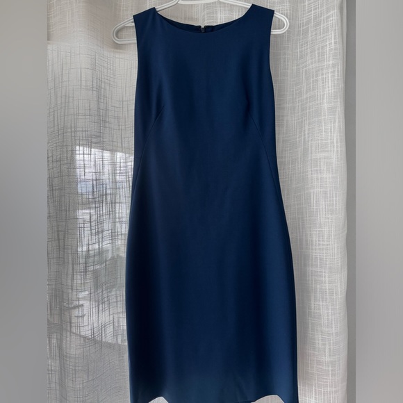 Theory | Blue Sleeveless Fitted Dress - Picture 3 of 5